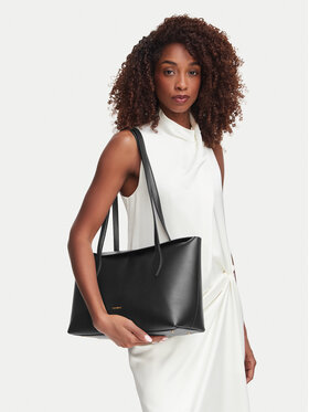 Coccinelle Coccinelle Handtasche VCA Coccinellethess E1 VCA 11 01 01 Schwarz