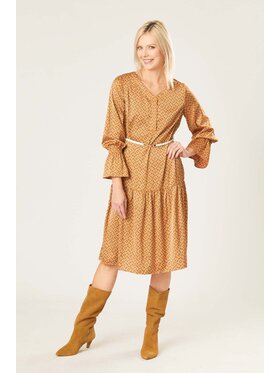 QUIOSQUE QUIOSQUE Sukienka codzienna RETROSPECTIVE DRESS Żółty Regular Fit