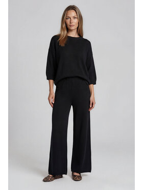 Fobya Fobya Spodnie materiałowe F3011 Czarny Basic Fit