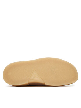 Κλειστά παπούτσια Clarks