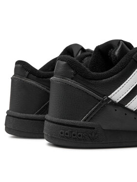 Αθλητικά adidas φωτογραφία