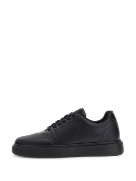Guess Guess Sneakersy 180232 Černá