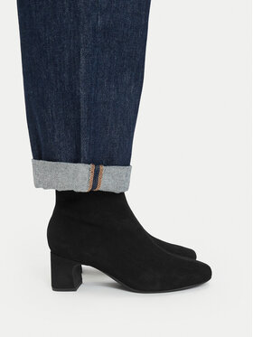 Clarks Clarks Īsie zābaki Fernie Zip 26182936 Melns