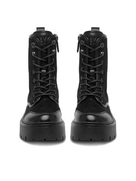 Μποτίνια Nine West