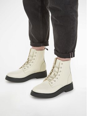 Tommy Jeans Škornji Tjw Lace Up Flat Boot EN0EN02310 Écru