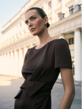 KMX KMX Sukienka koktajlowa 924390005 Brązowy Fitted Fit