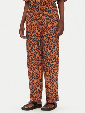 Chantelle Chantelle Pantaloni din material Explore C18SE0 Maro Relaxed Fit