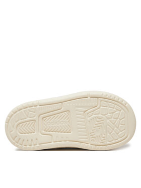 Αθλητικά adidas φωτογραφία