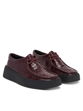 Κλειστά παπούτσια Clarks