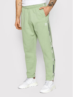 adidas adidas Pantaloni da tuta Graphics Camo HF4880 Verde Regular Fit