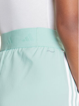 Αθλητικό σορτς adidas φωτογραφία