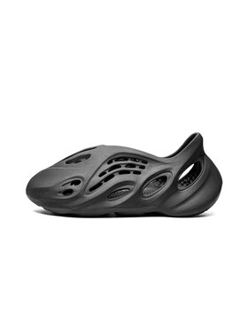 adidas adidas Sneakersy Yeezy Foam RnR Onyx 42 Czarny