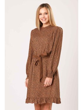 QUIOSQUE QUIOSQUE Sukienka codzienna LEOPE DRESS Beżowy Regular Fit