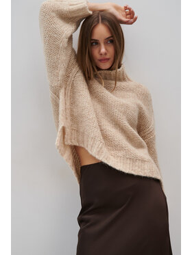 Fobya Fobya Sweter F2052 Beżowy Basic Fit