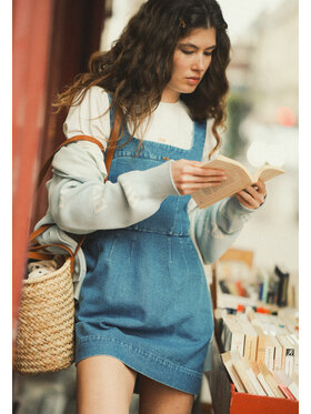 BIZUU BIZUU Sukienka codzienna NARBONA Niebieski Standard Fit