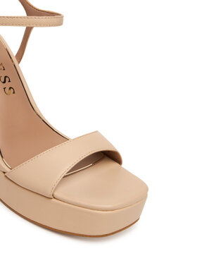 Σανδάλια Guess