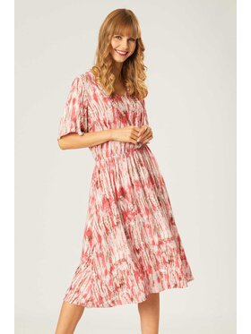 QUIOSQUE QUIOSQUE Sukienka codzienna RECTANGY DRESS Różowy Regular Fit