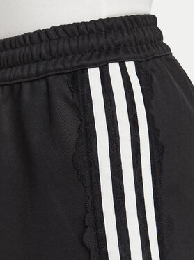 Αθλητικό σορτς adidas