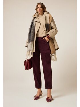 Oltre Oltre Pantaloni di tessuto P024J102496N036 Bordeaux Boy Fit