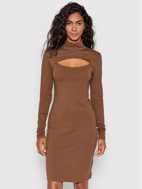 Urban Classics Urban Classics Vsakodnevna obleka Cut-Out Turtleneck TB4748 Rjava Slim Fit