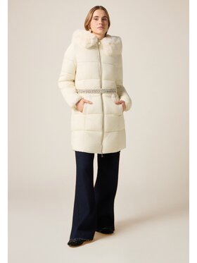 Oltre Oltre Giubbotto piumino F008R001488N021 Nero A-Line Fit