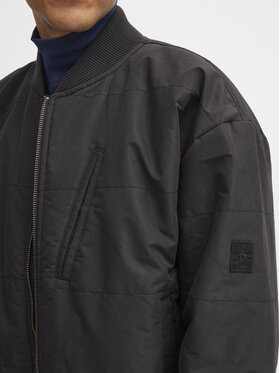 Blend Bomber 20716181 Crna Regular Fit