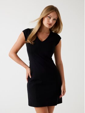 Guess Guess Коктейлна рокля W5BK21 KCMU2 Черен Slim Fit