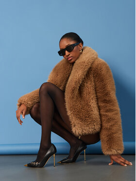 Γούνα YES LONDON φωτογραφία