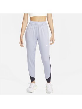 Nike Nike Pantaloni da tuta Therma-FIT Essential Nero Regular Fit