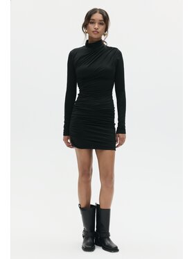 BENU BENU Sukienka dzianinowa Z GOLFEM Czarny Slim Fit