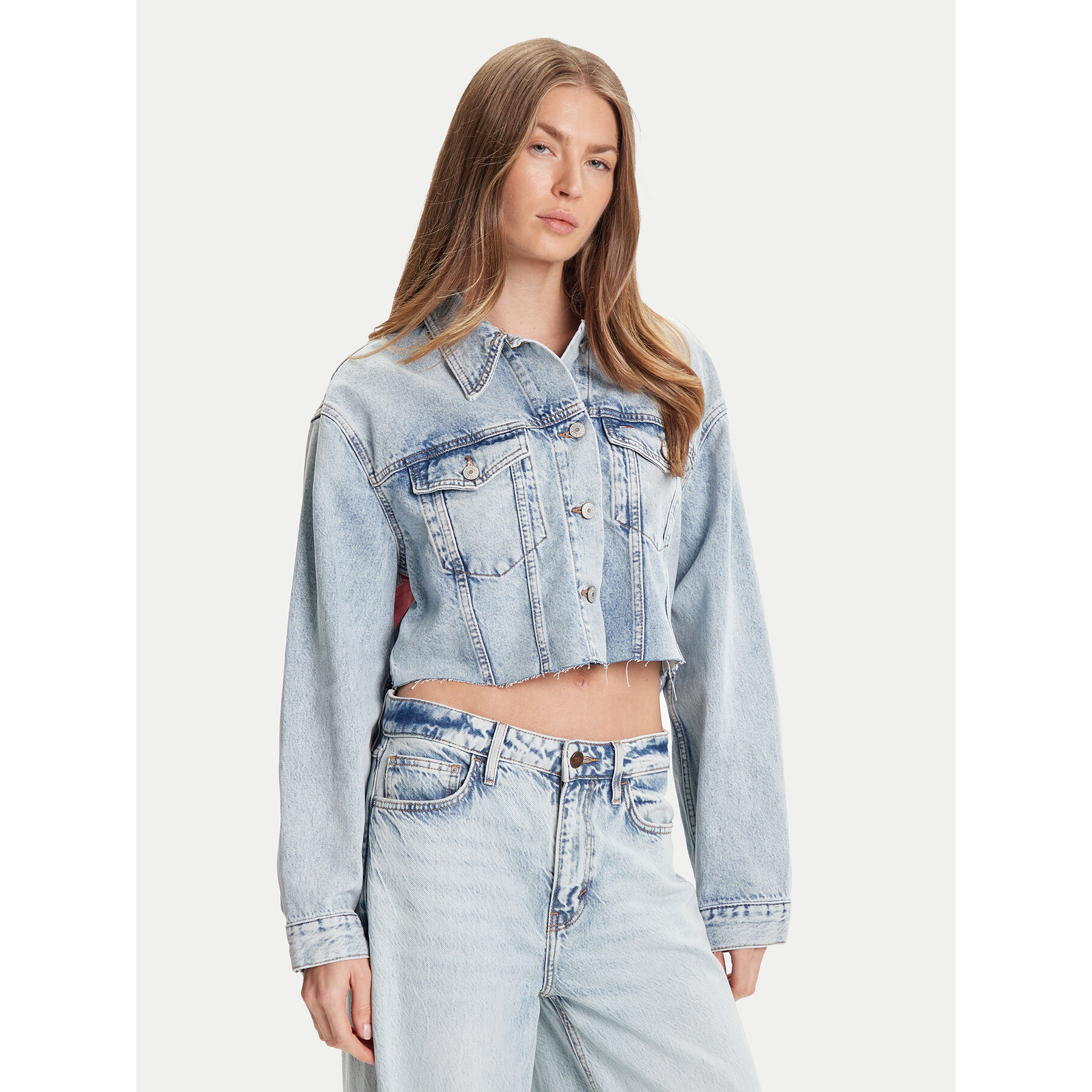 Tommy Jeans Kurtka jeansowa DW0DW21063 Niebieski Relaxed Fit