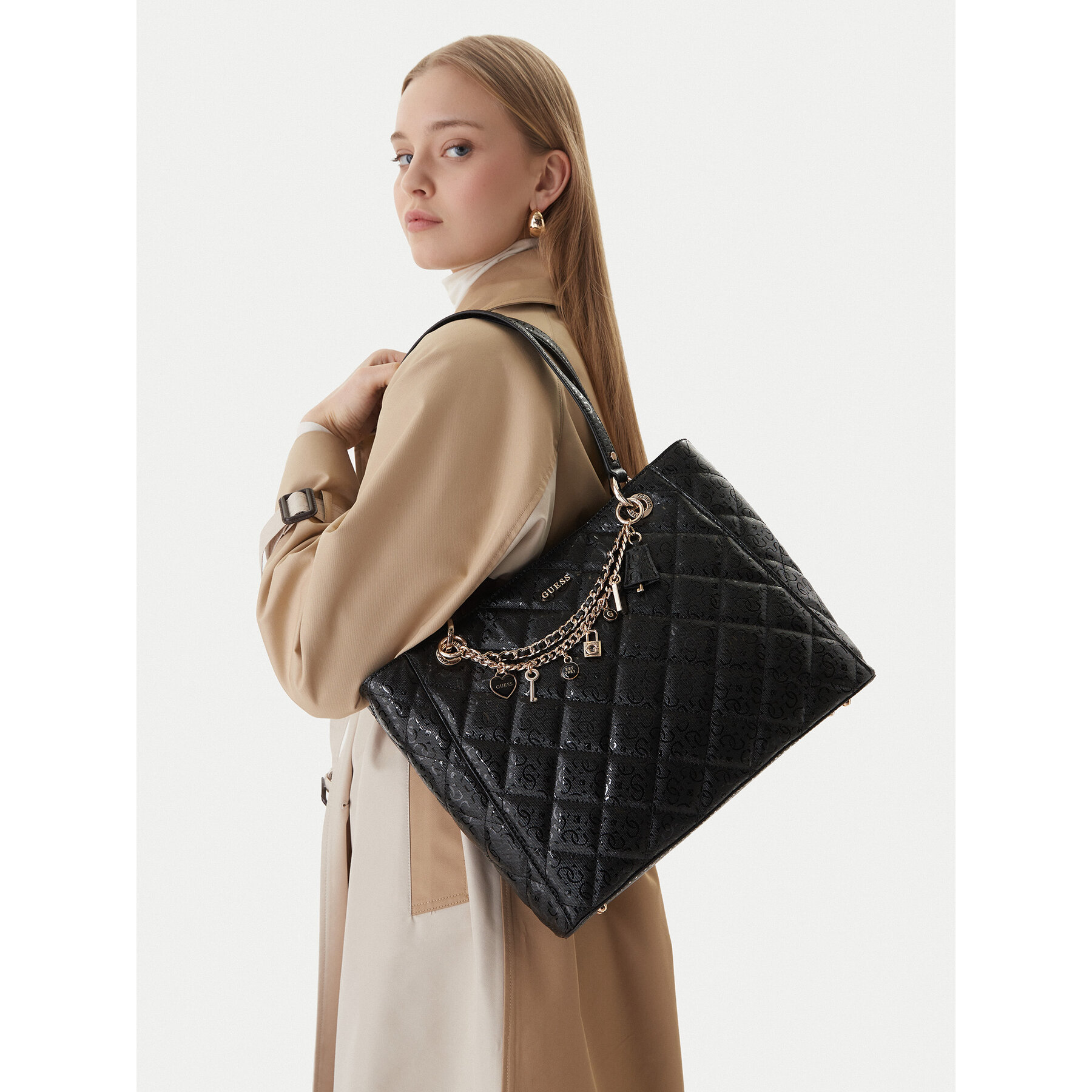 Guess Torebka Libby HWGG99 12250 Czarny