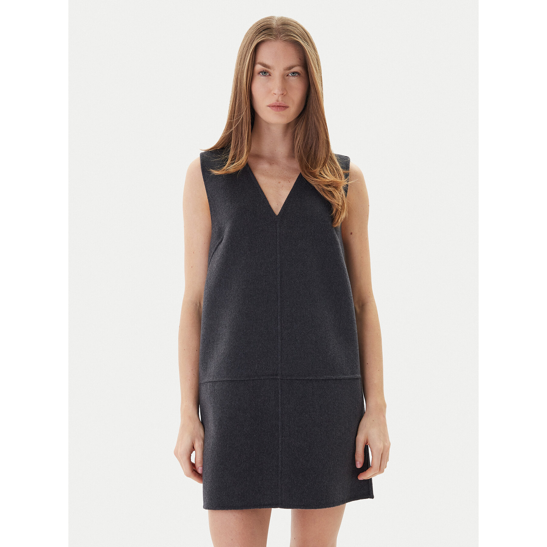 Calvin Klein Sukienka dzianinowa LV044D017G Szary Relaxed Fit