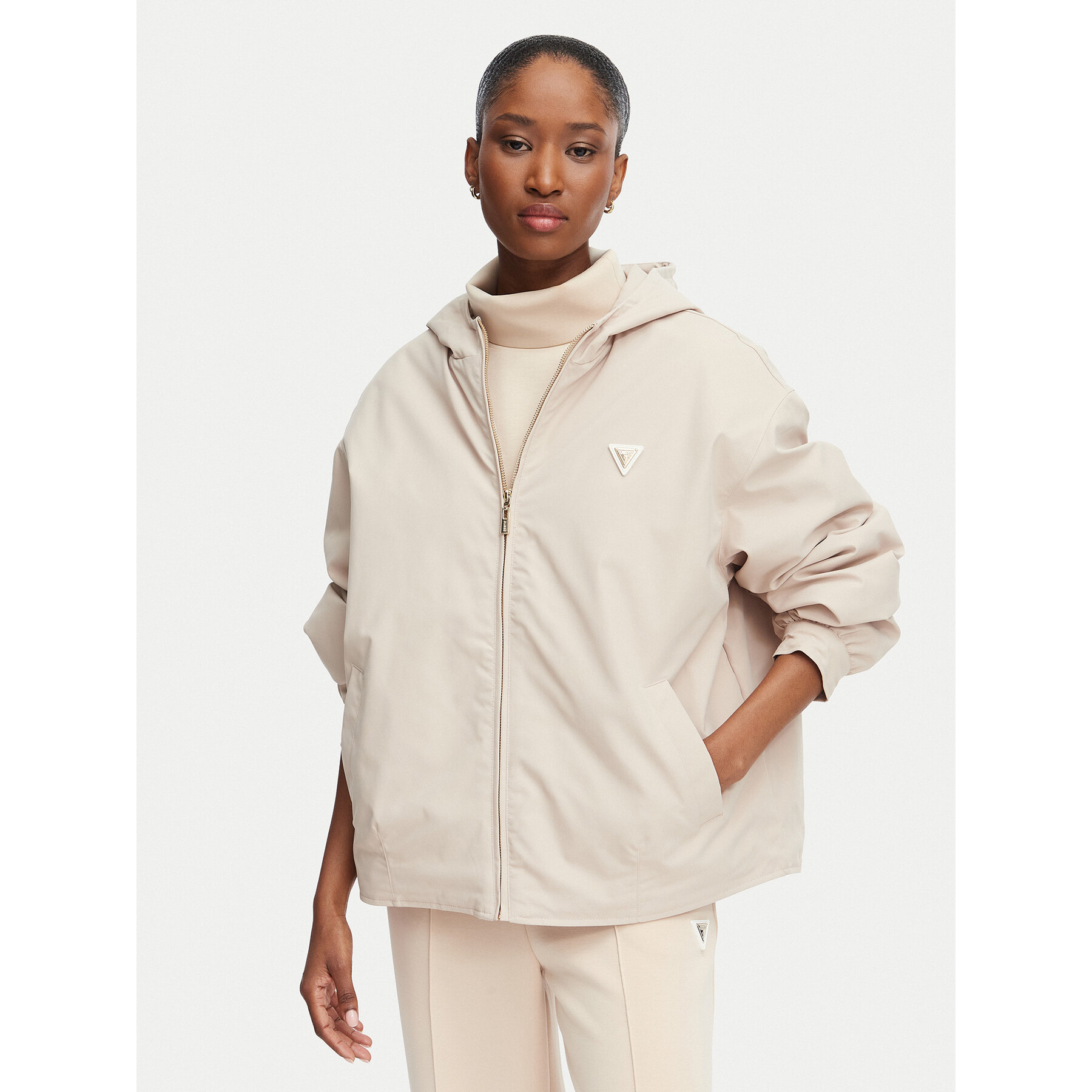 Guess Kurtka przejściowa V6YL11 W2871 Beżowy Regular Fit