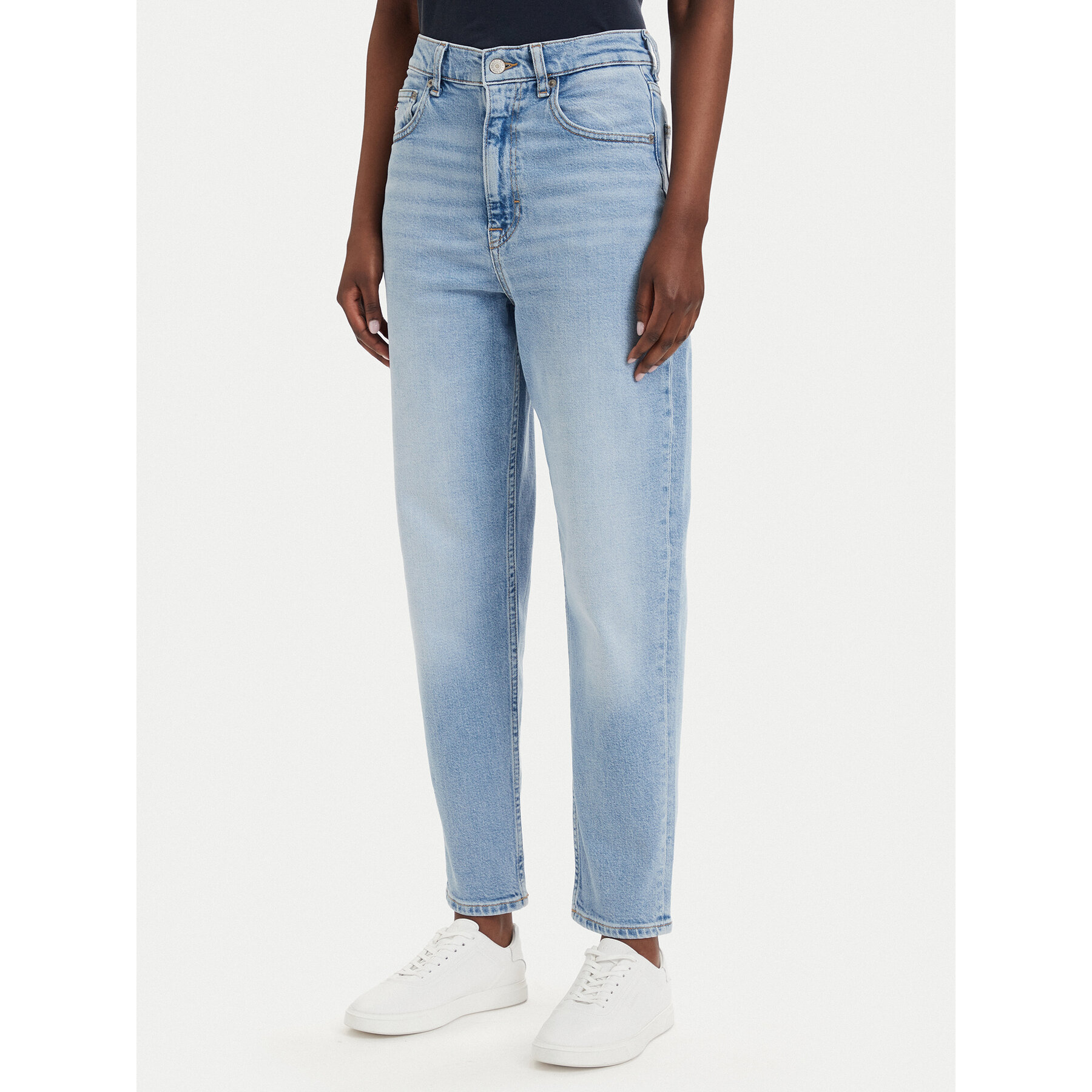 Tommy Jeans Jeansy Mom Jean Uh Tpr Bi0112 Co DW0DW20041 Niebieski Regular Fit