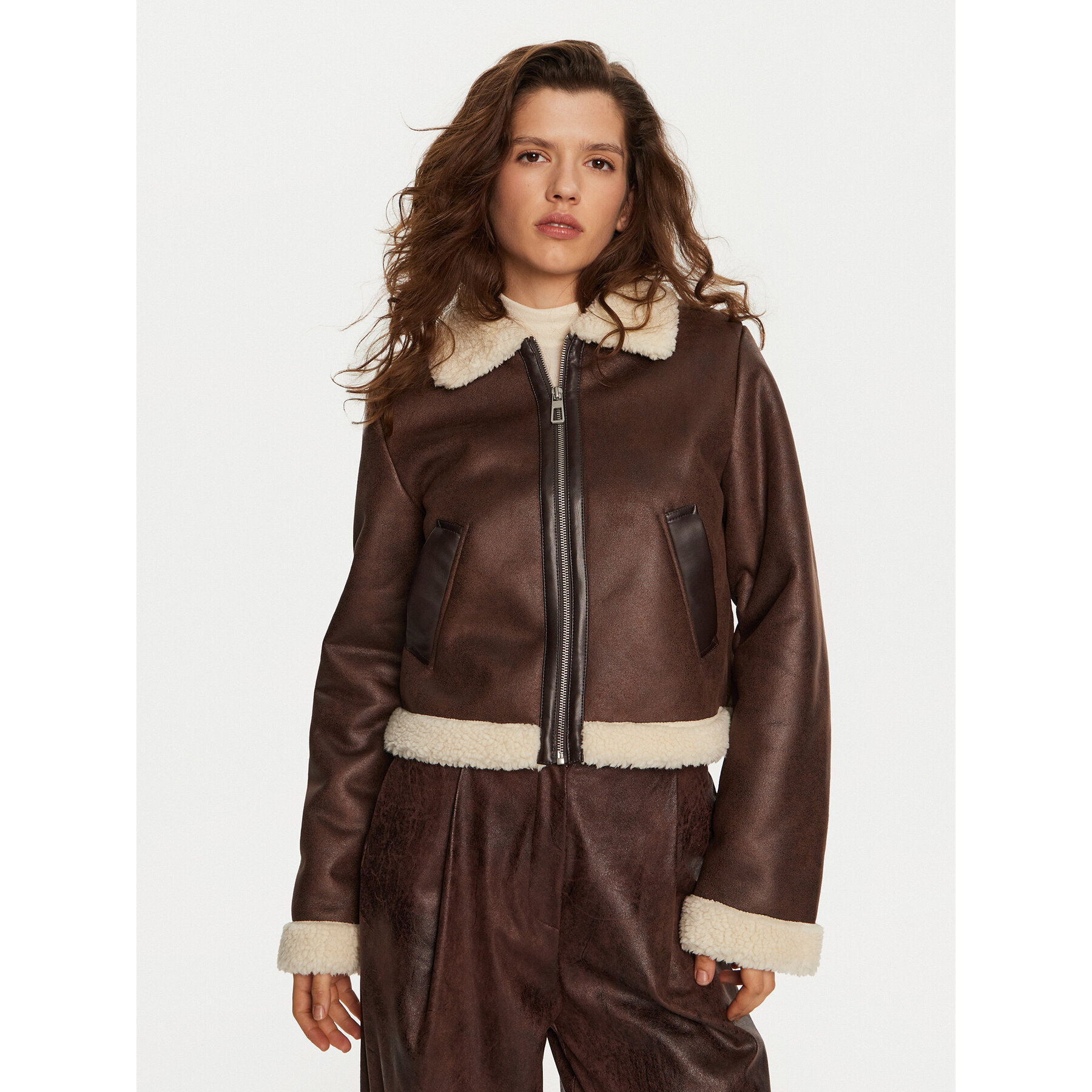 ONLY Kurtka z imitacji skóry Betty 15322046 Brązowy Regular Fit
