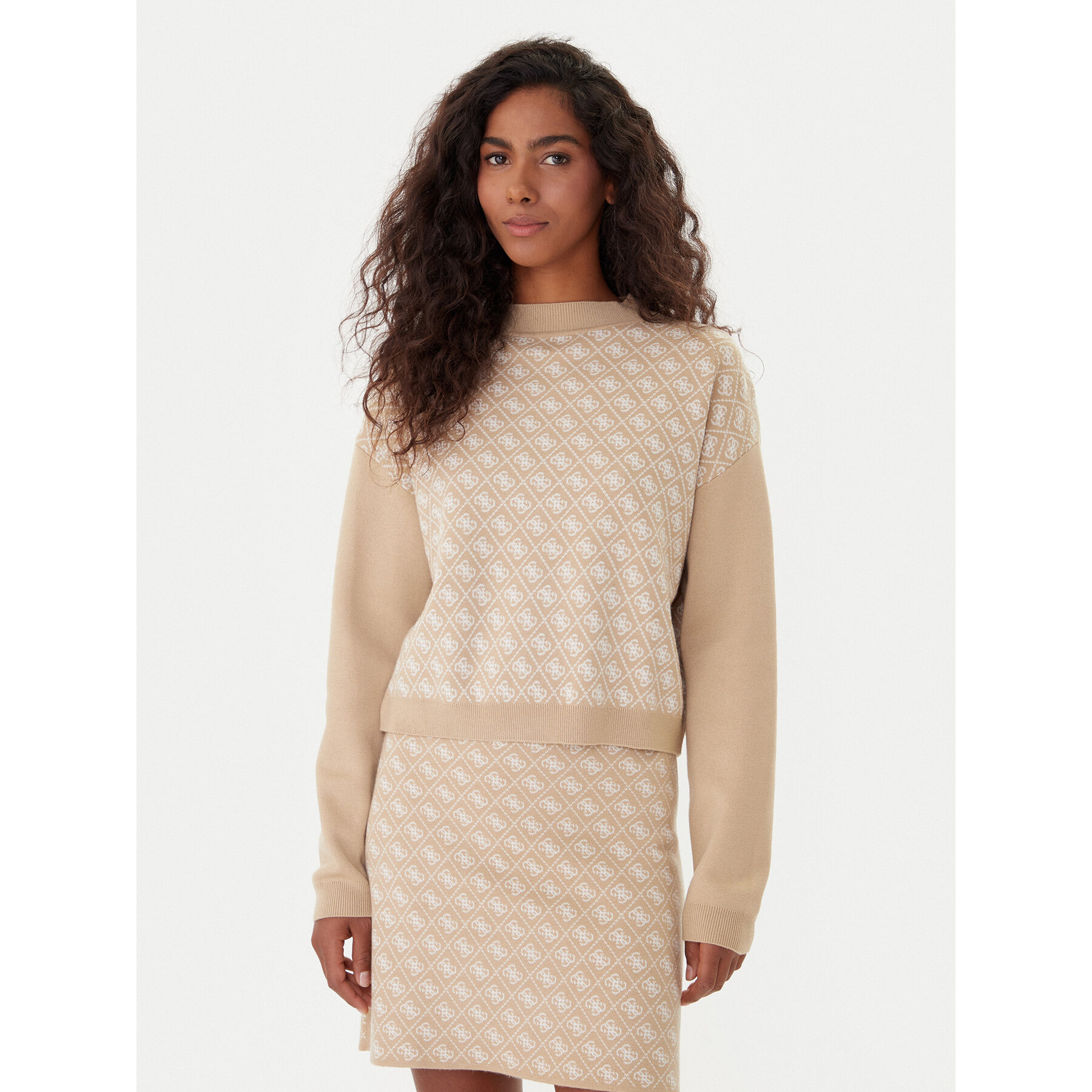 Guess Golf W5BR23 Z3JD2 Beżowy Relaxed Fit