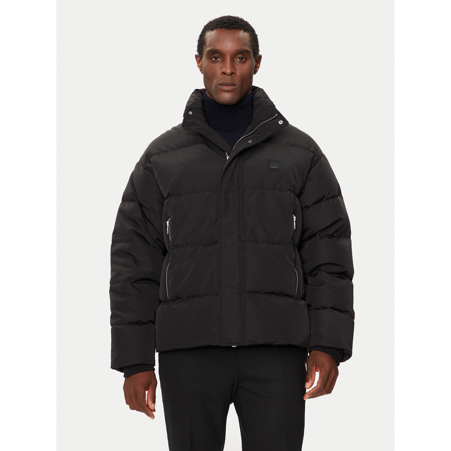Armani Exchange Kurtka puchowa XM000032 AF10323 UC001 Czarny Regular Fit