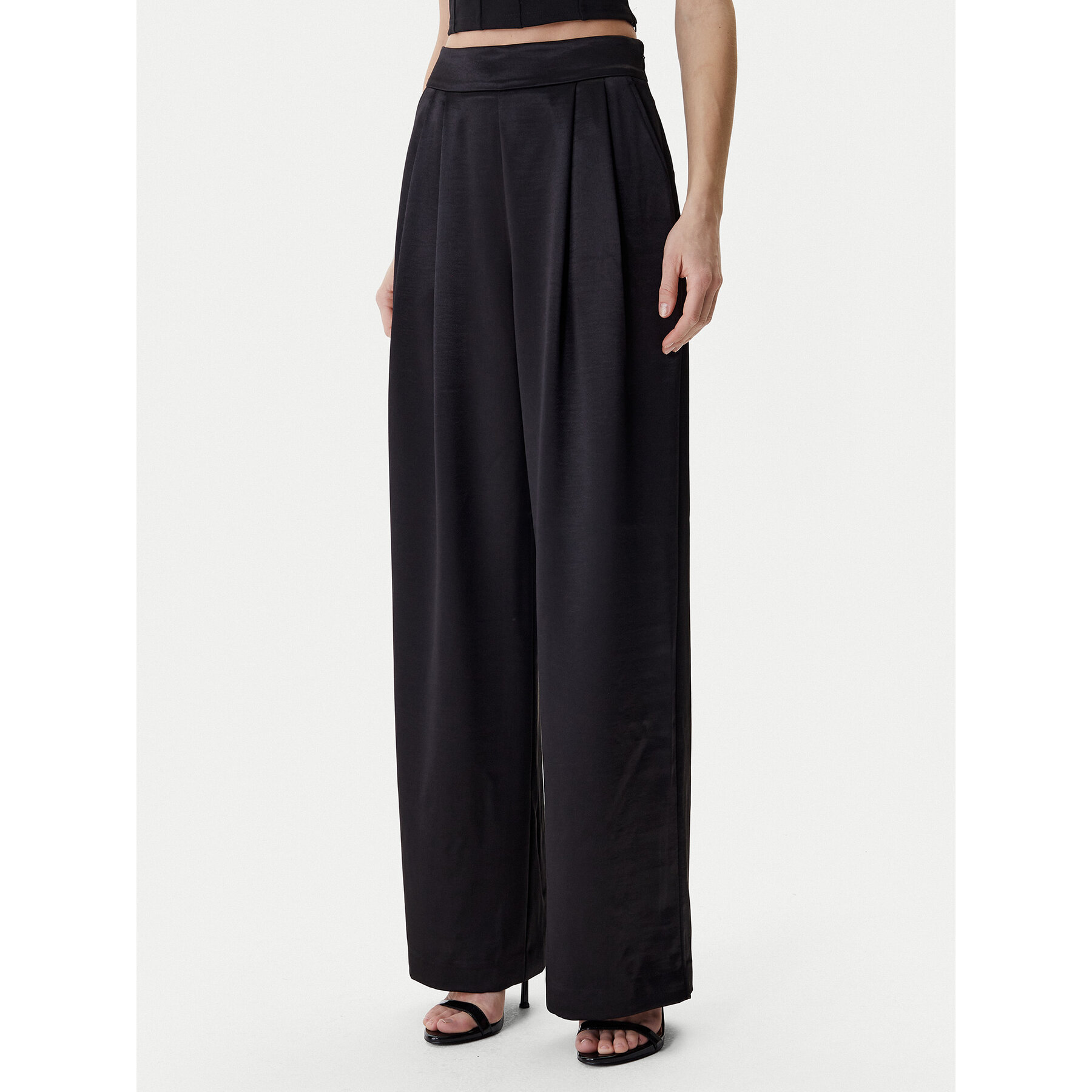 Guess Spodnie materiałowe W6RB66 W2612 Czarny Regular Fit