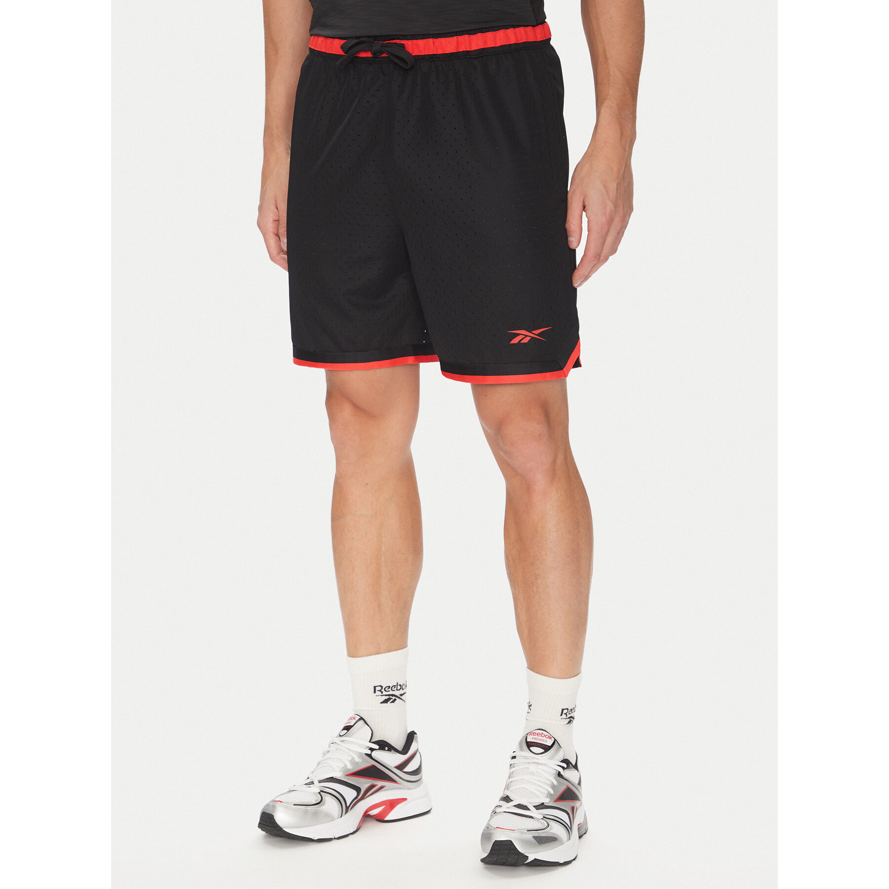 Reebok Szorty sportowe 100216389 Czarny Regular Fit