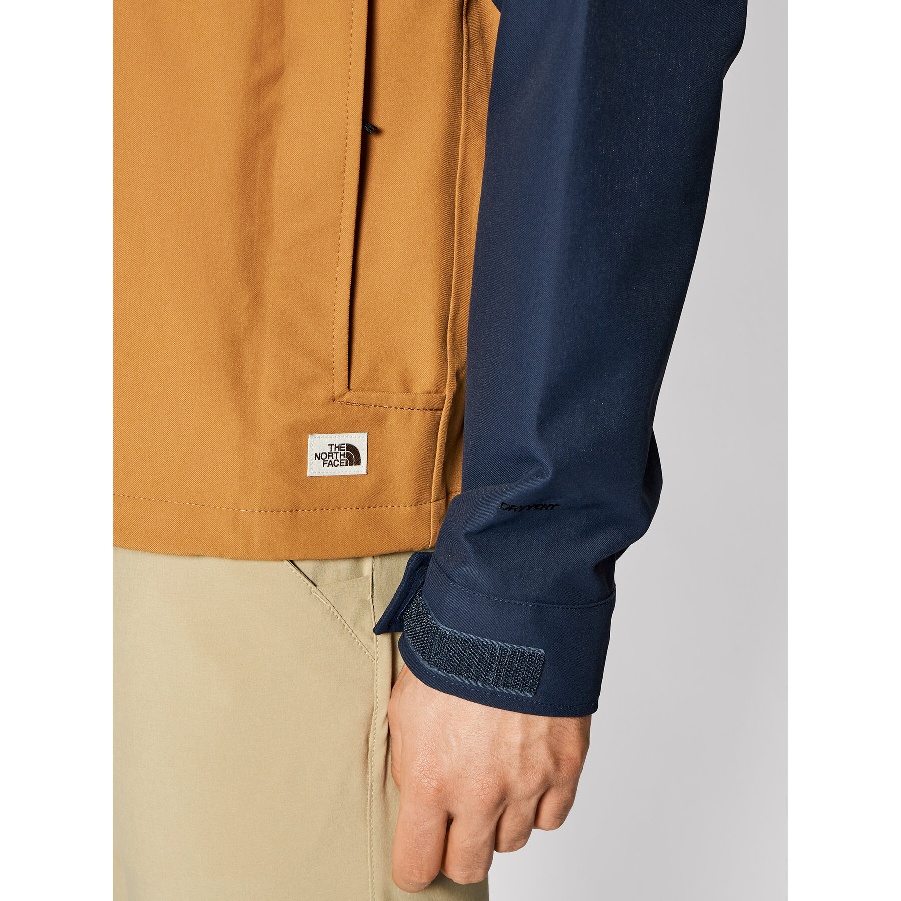 The North Face Kurtka anorak Windjammer NF0A493G Granatowy Regular Fit