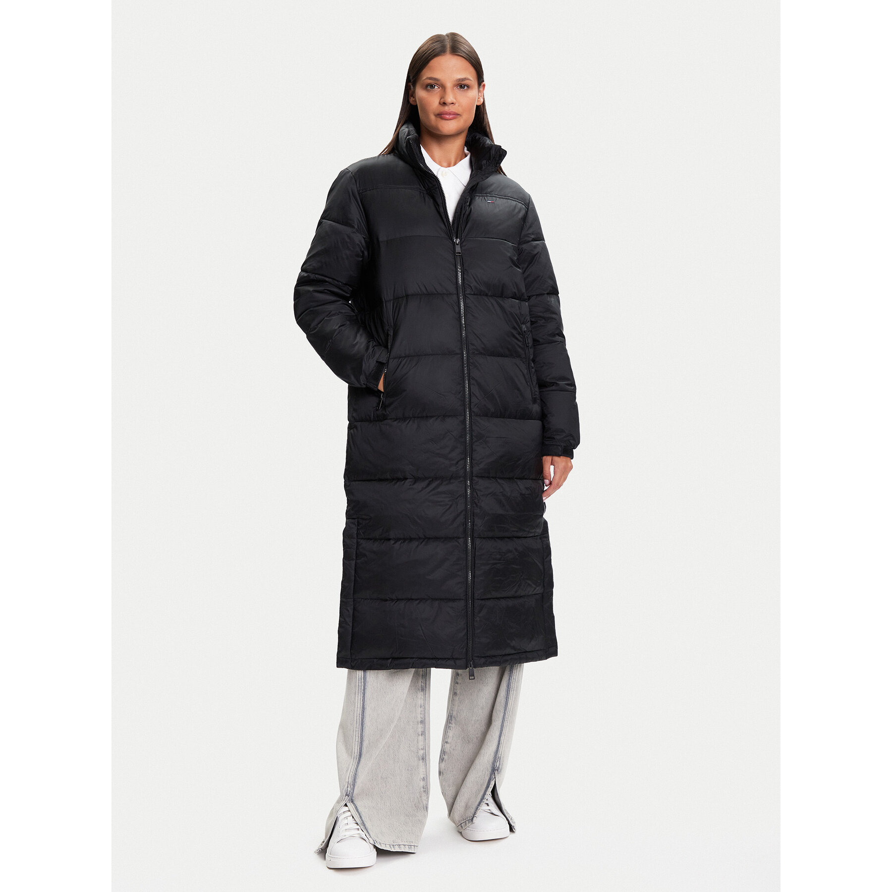 Tommy Jeans Kurtka zimowa DW0DW21614 Czarny Regular Fit