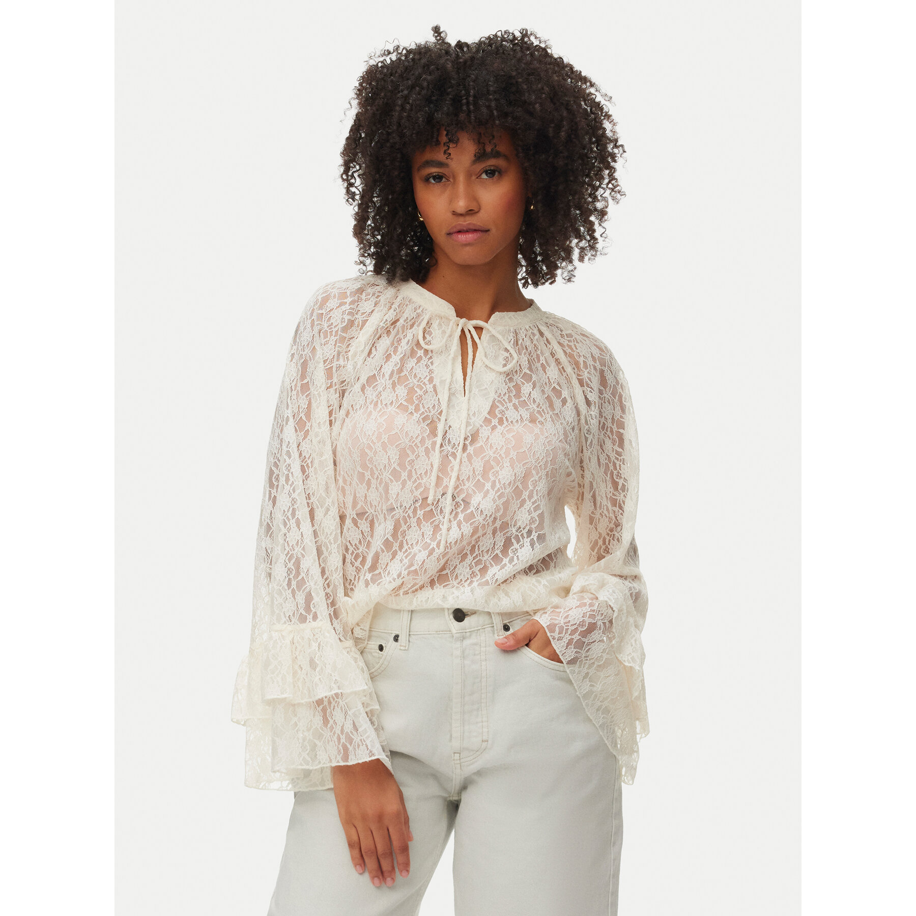 Vero Moda Bluzka Loulou 10345400 Biały Loose Fit