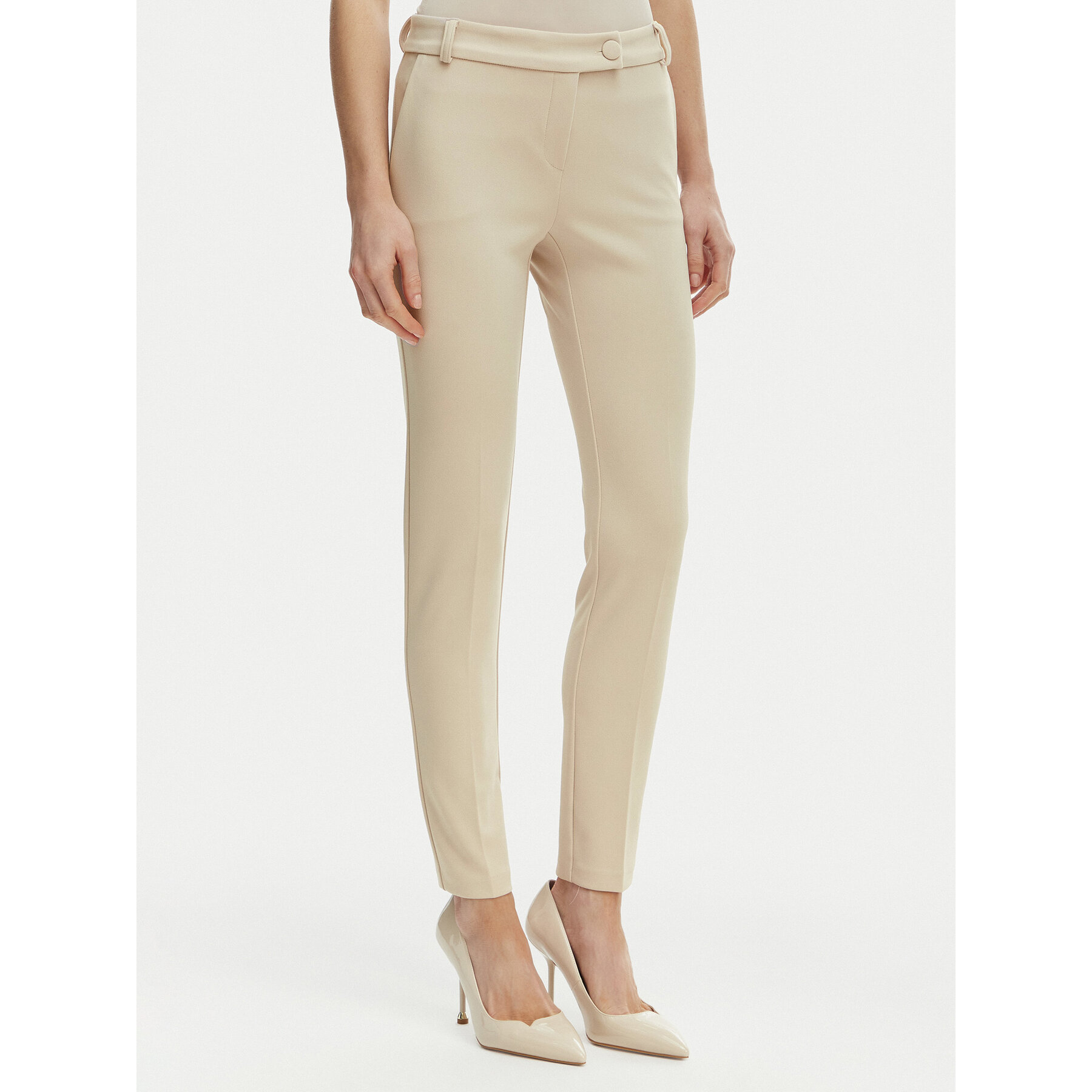 Rinascimento Spodnie materiałowe CFC0127865003 Beżowy Slim Fit