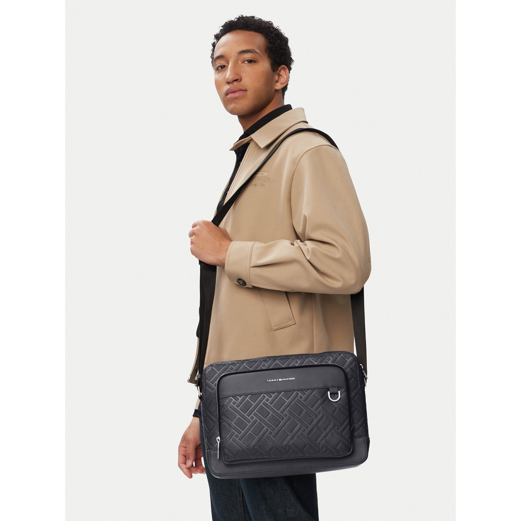 Tommy Hilfiger Saszetka Th Flag Computer Bag AM0AM14428 Szary