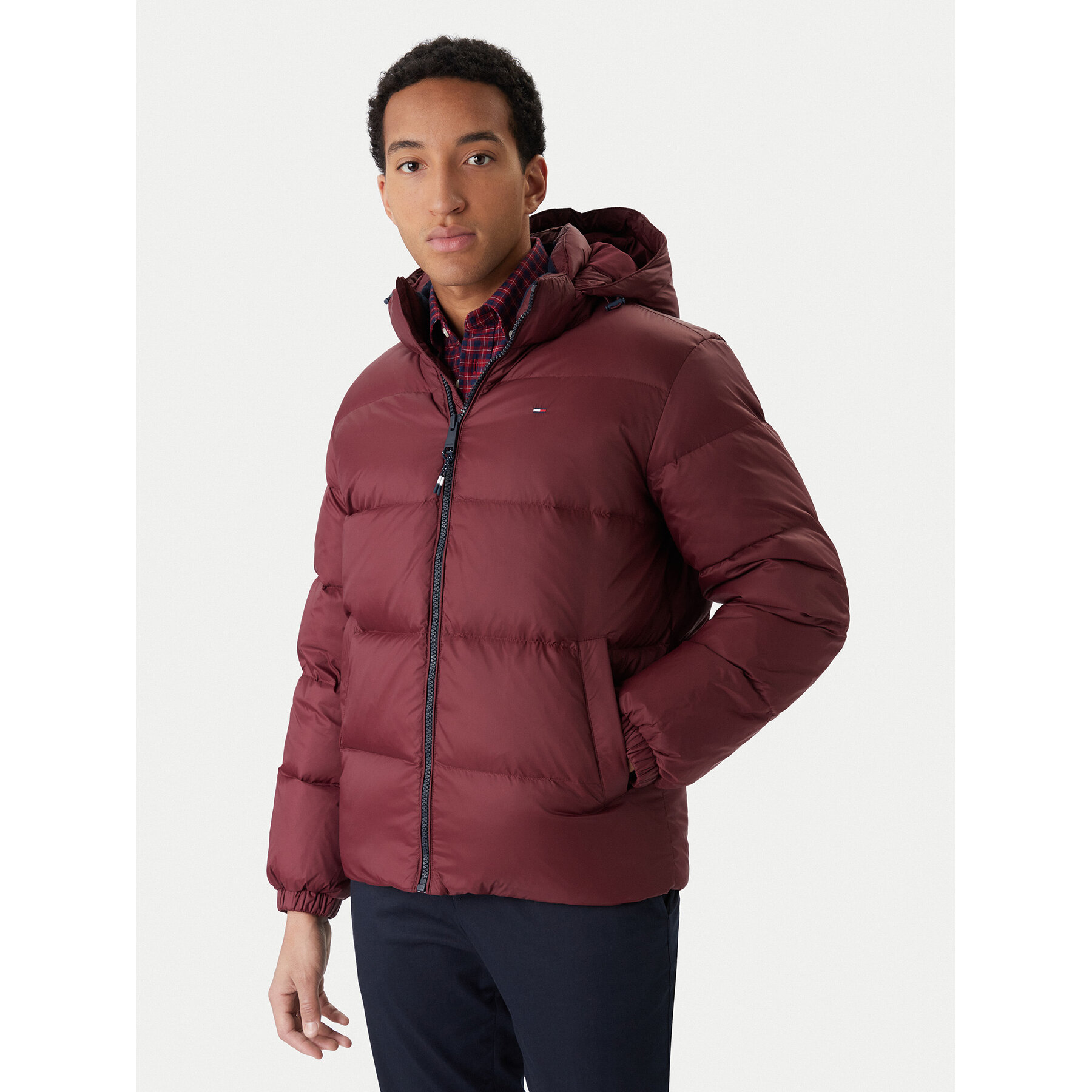 Tommy Jeans Kurtka puchowa Essential DM0DM19786 Bordowy Regular Fit