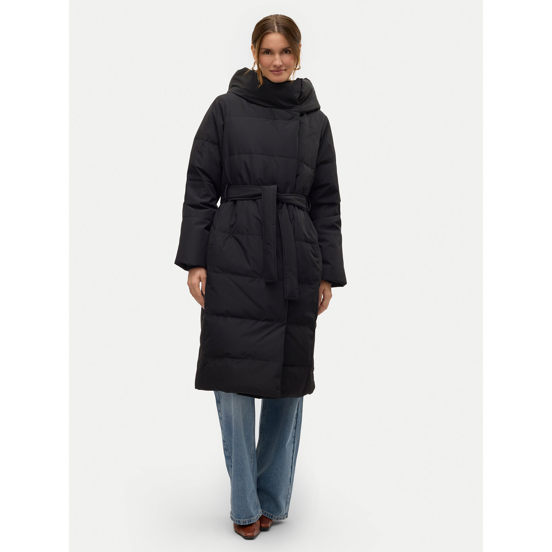 Vero Moda Kurtka puchowa Leonie 10311566 Czarny Regular Fit