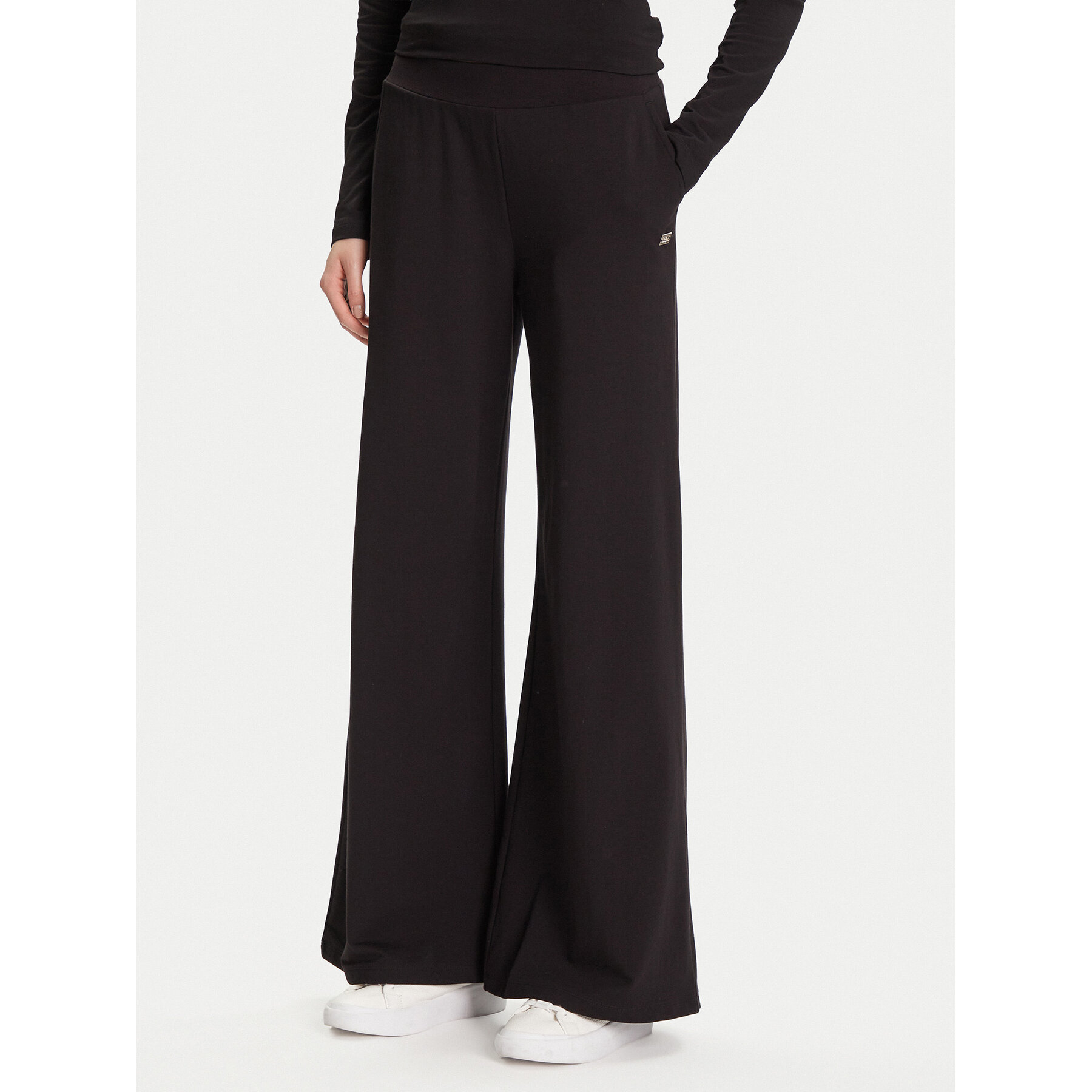 EA7 Emporio Armani Spodnie dresowe 7W000462 AF13135 UC001 Czarny Relaxed Fit
