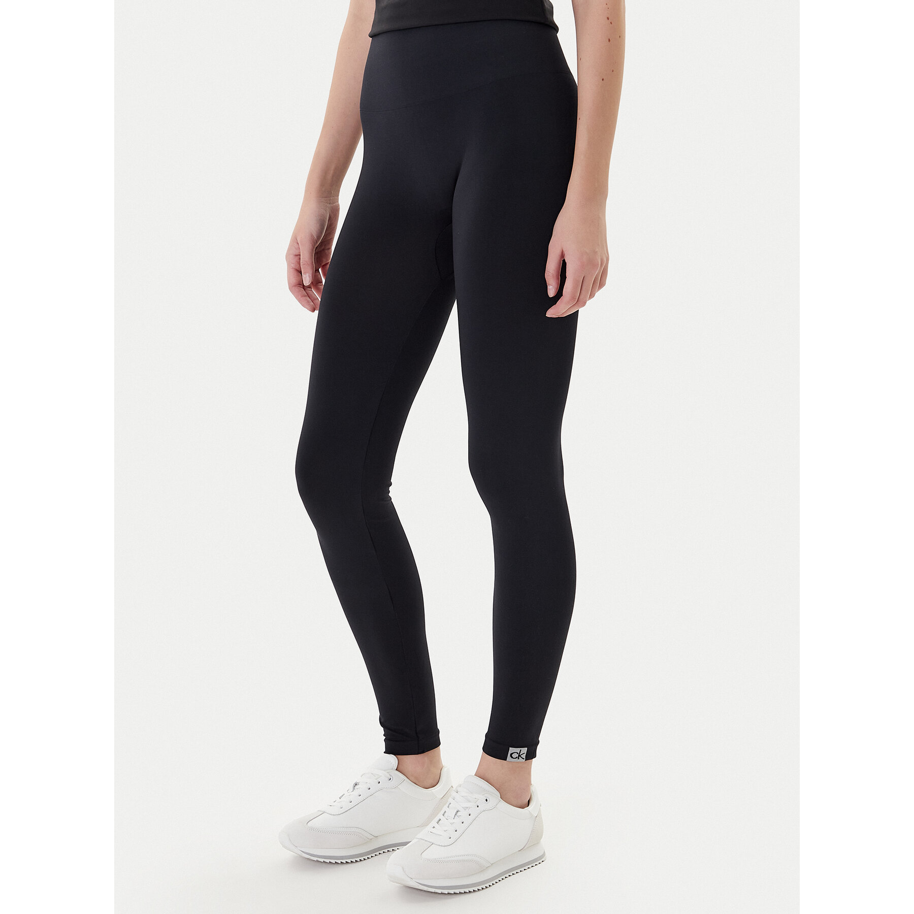 Calvin Klein Legginsy 701233681 Czarny Slim Fit