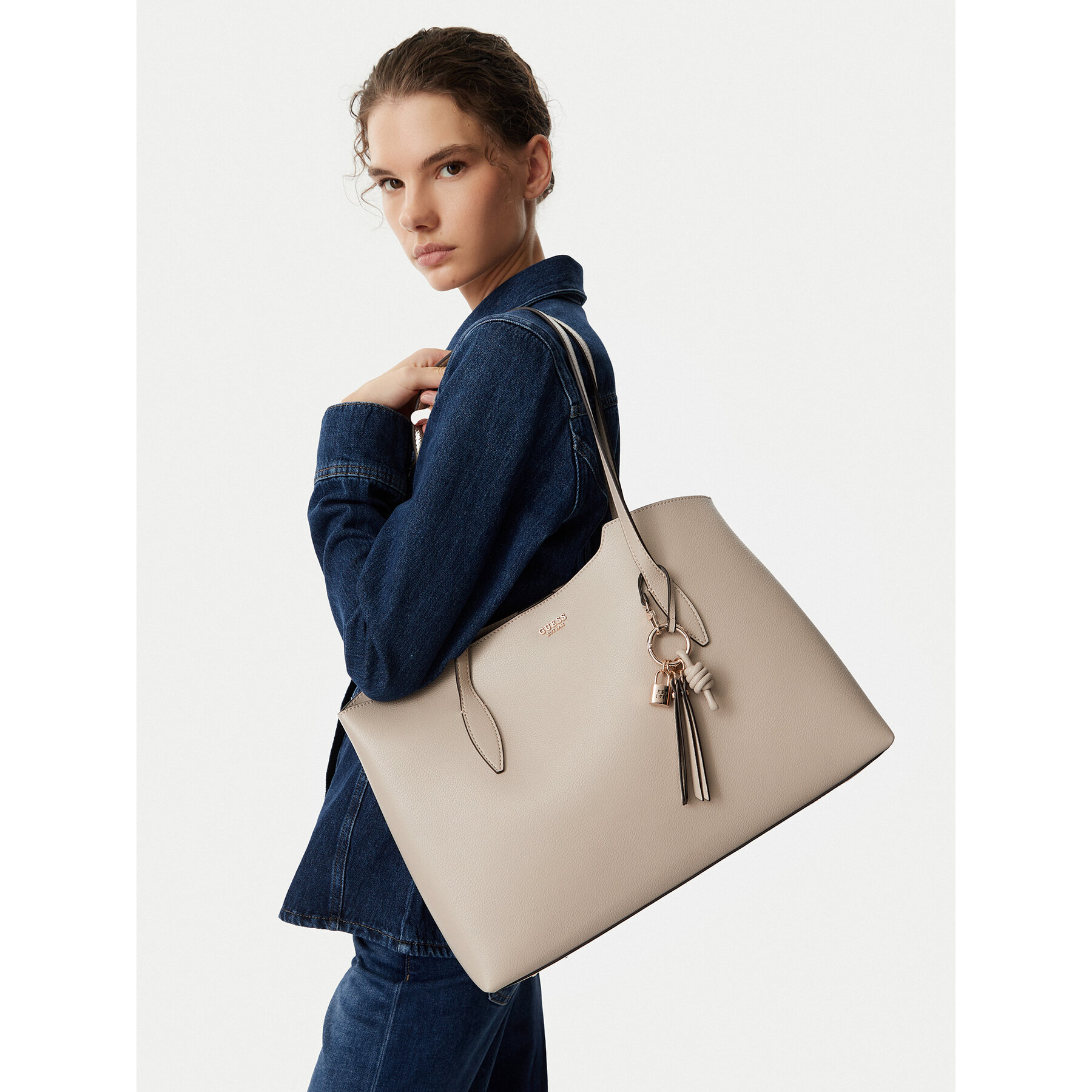 Guess Torebka HWBG97 35230 Beżowy jasny